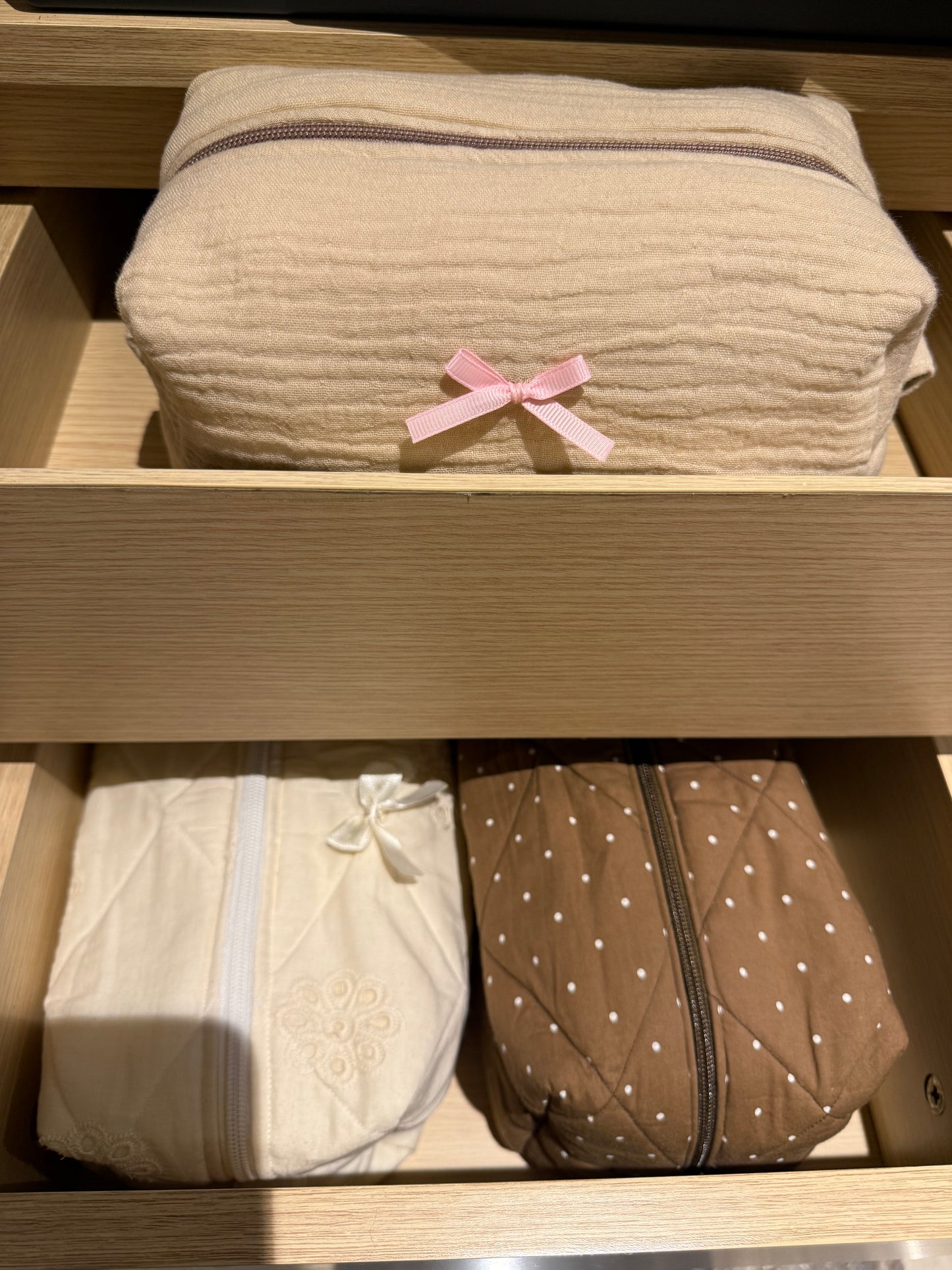 Latte Boxy Pouch